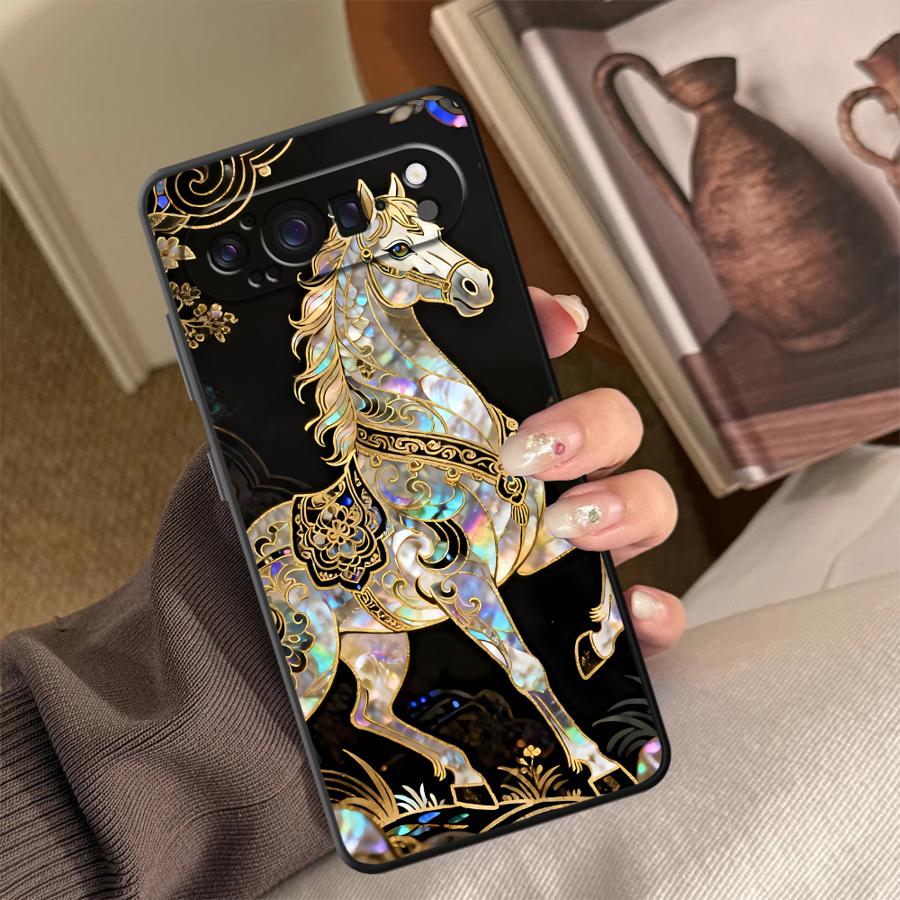 Lucky Horse Funda Phone Cover  - đánh giá và giá Phone Cases Pixel 9A